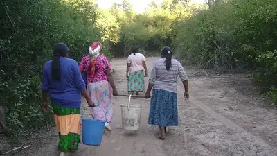 Trabajadores de Chaco se quedaron sin agua el 1° de mayo: el servicio se normalizó recién este domingo Trabajadores de Chaco se quedaron sin agua el 1° de mayo: el servicio se normalizó recién este domingo