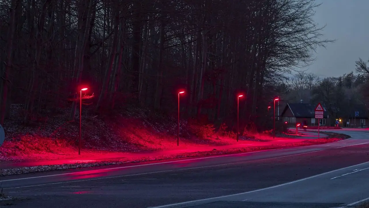 Impacto por las ciudades europeas que utilizan luces rojas en la calle