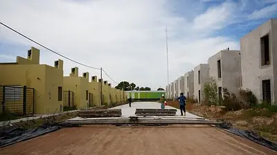 Con obras en marcha y asistencia directa, Kicillof amplía el acceso a la vivienda en todo el territorio Con obras en marcha y asistencia directa, Kicillof amplía el acceso a la vivienda en todo el territorio