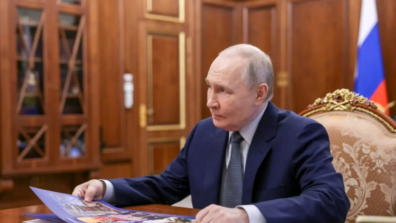 Putin declara cese fuego para conmemorar derrota Alemania nazi, Zelenski anuncia medida propia