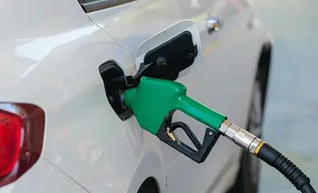 Precio de la nafta en CABA y PBA: a cuánto cotizan los combustibles hoy domingo 16 de agosto | Nafta