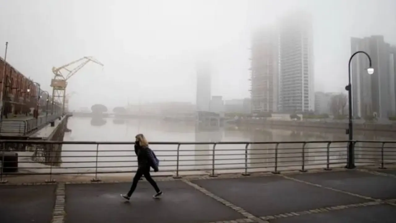 Alerta por ciclogénesis en el AMBA: cuándo llegan las lluvias más fuertes y la ola de frío