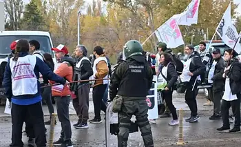 Río Negro: por orden de Weretilneck, las fuerzas federales reprimieron a gremios docentes | Docentes