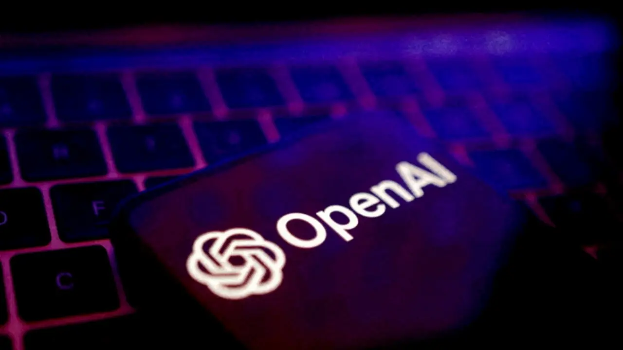Empresas conjuntas de OpenAI y Anthropic negocian compra de firmas de servicios de IA, dicen fuentes