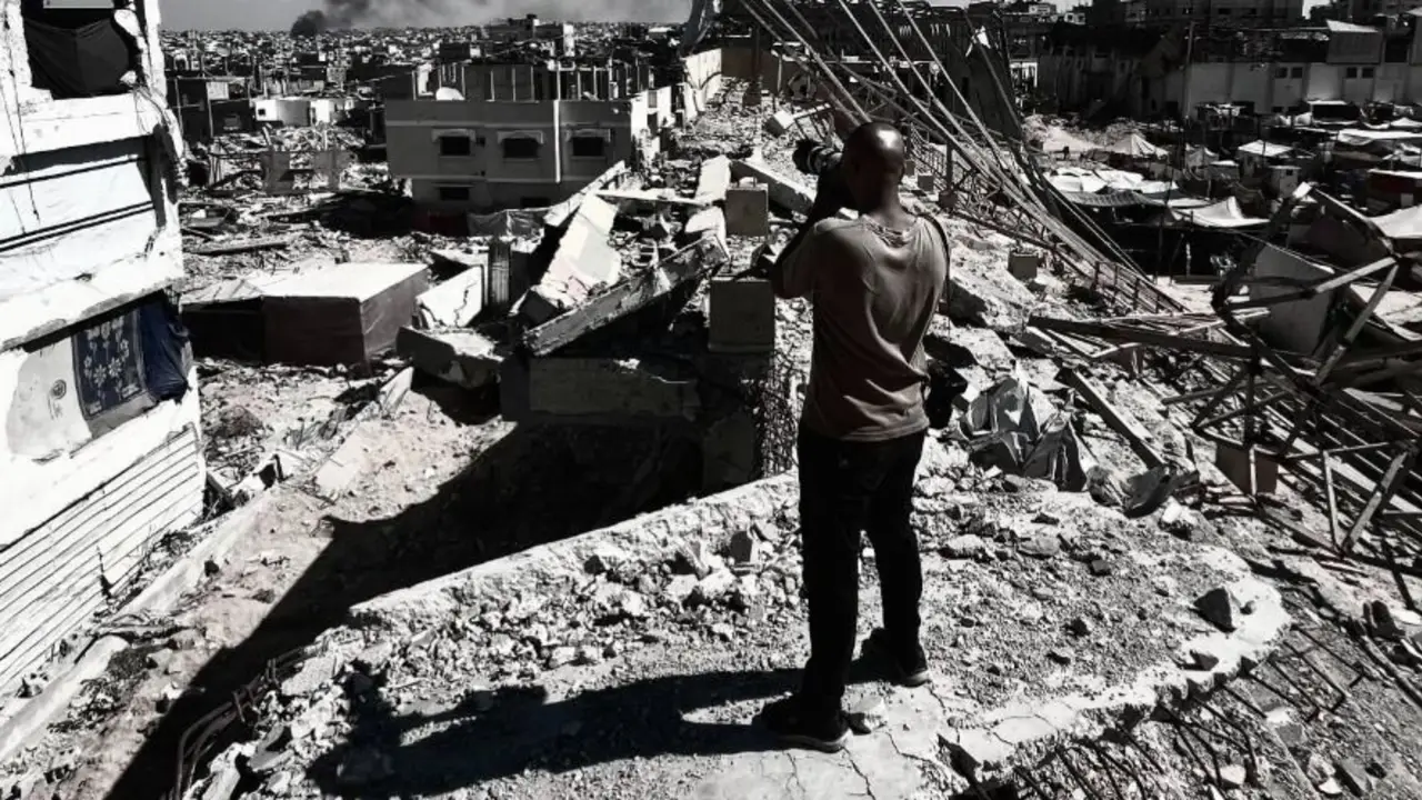 Un fotoperiodista palestino ganó el Pulitzer por documentar los ataques de Israel y la destrucción de Gaza 