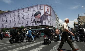 Irán analiza propuesta de EE.UU., mientras Trump  amenaza con atacar si no hay acuerdo | Conflicto en medio oriente