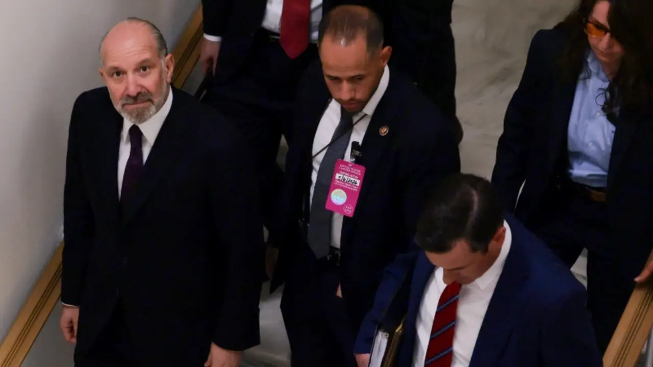 Lutnick declara que no recuerda por qué su familia almorzó en la isla de Epstein