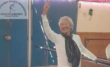 Es chilena, tiene 100 años y todavía toma clases de danza: "Me llena la vida" | Danza