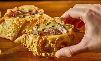 Tienen 150 gramos y rellenos gourmet: las empanadas que se consiguen en CABA y Zona Norte | Gastronomía