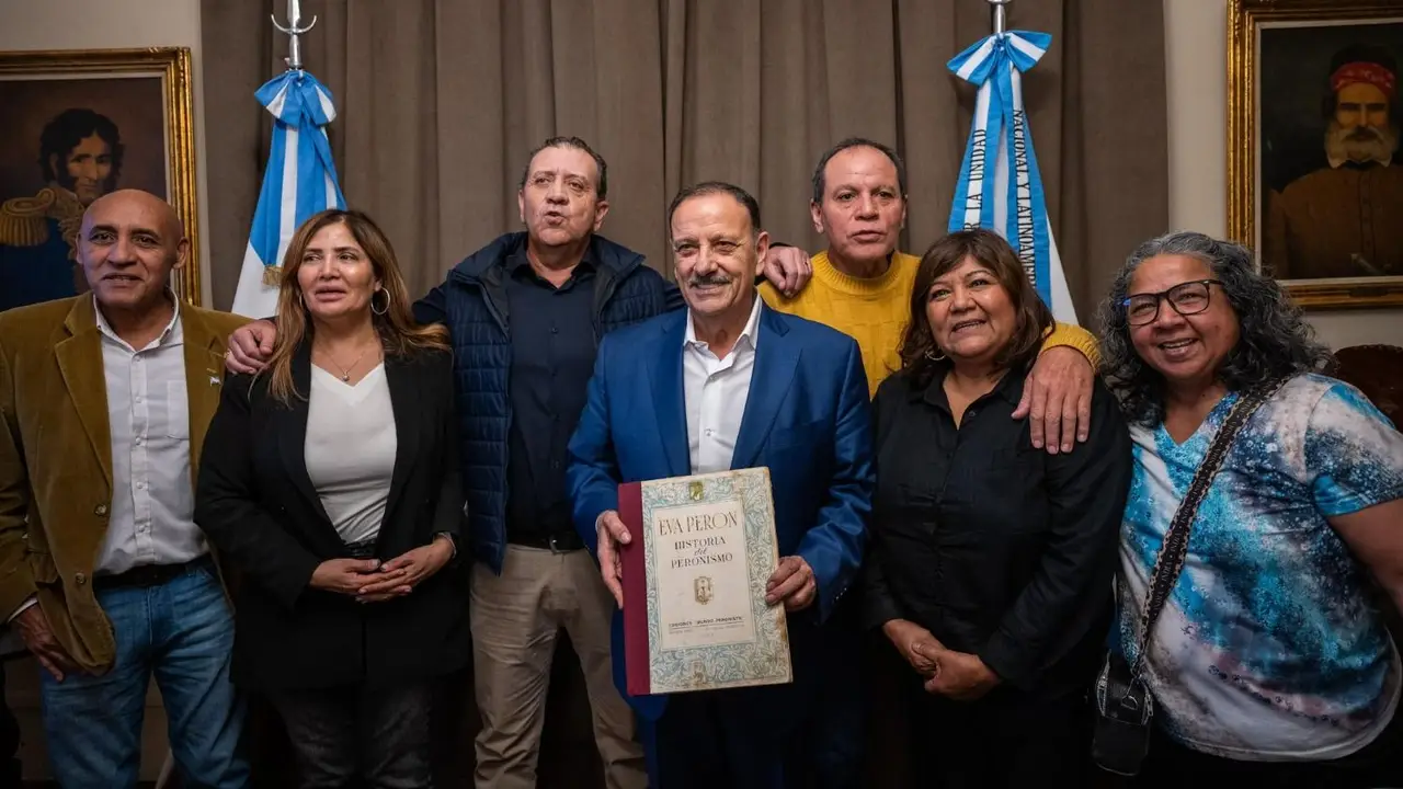 El homenaje de Quintela a Eva Perón volvió a poner en foco las banderas históricas del peronismo: "Más presente que nunca"