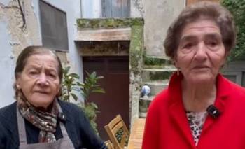 Tienen casi 90 años y cocinan en un horno de seis siglos: la historia de las abuelas  | Tercera edad