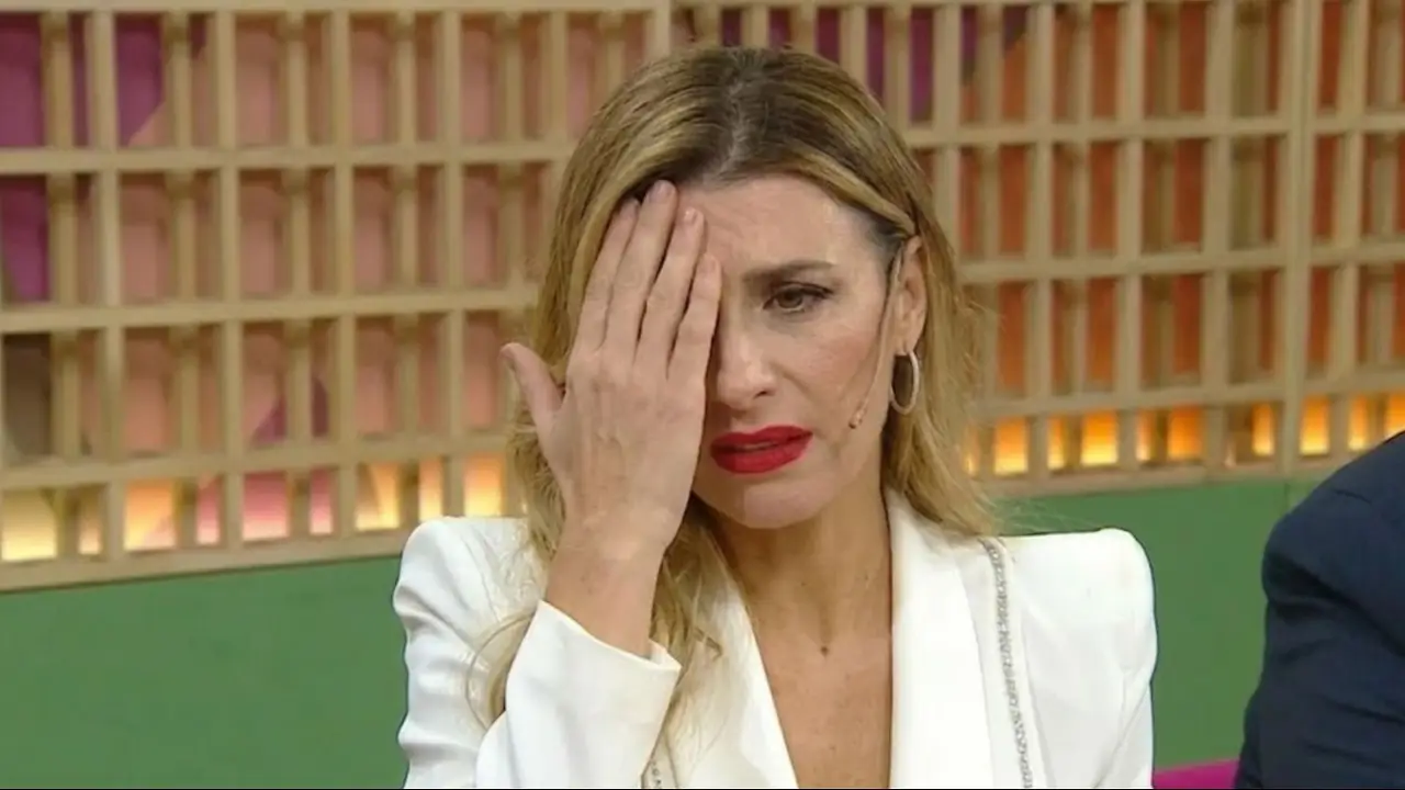 Humillan a Mariana Brey cuando quería defender a Manuel Adorni.