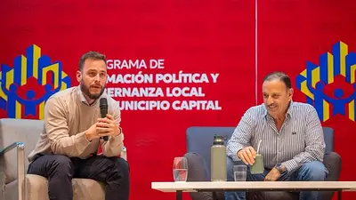 “La disputa por el sentido”: Quintela encabezó un encuentro para debatir la reconstrucción del peronismo “La disputa por el sentido”: Quintela encabezó un encuentro para debatir la reconstrucción del peronismo