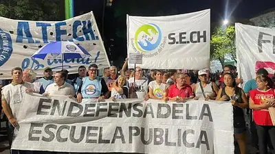 Gremios docentes de Chaco se suman a la Marcha Federal y cargan contra el ajuste de Zdero Gremios docentes de Chaco se suman a la Marcha Federal y cargan contra el ajuste de Zdero