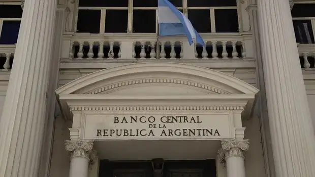 Objetivo BCRA: el peronismo apuesta todo a demorar el debate en el Senado  | Senado