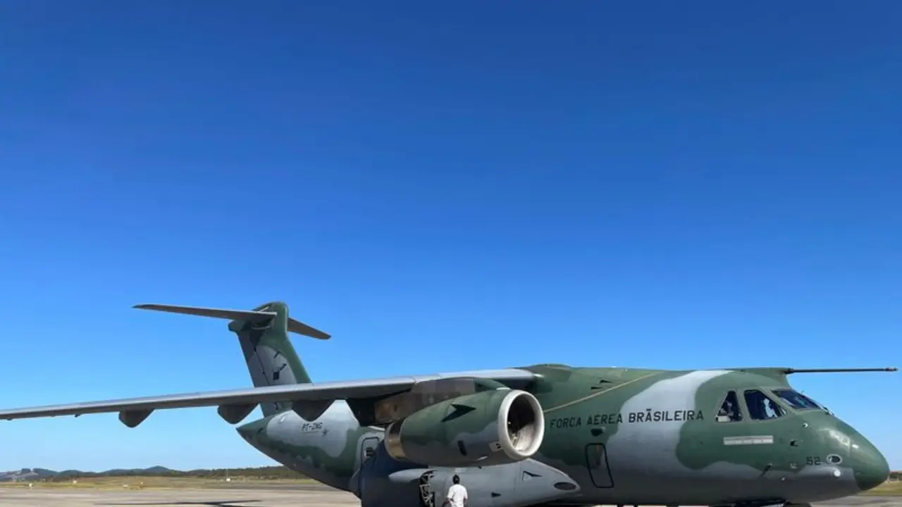 Embraer pretende vender el avión militar C-390 a Colombia y Chile, afirma su CEO