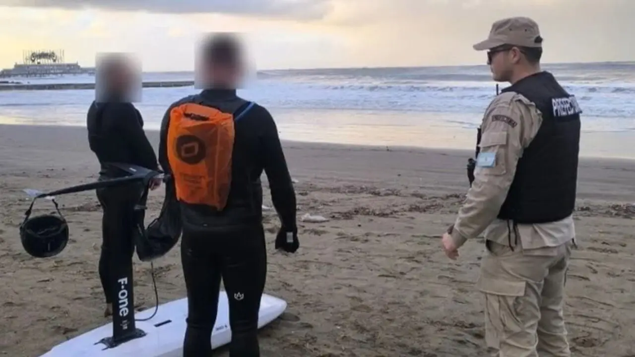El dramático rescate de dos deportistas en medio de la ciclogénesis que afectó a Mar del Plata