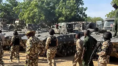 Al menos 100 muertos en un ataque a un mercado del noroeste de Nigeria, según Amnistía Internacional Al menos 100 muertos en un ataque a un mercado del noroeste de Nigeria, según Amnistía Internacional