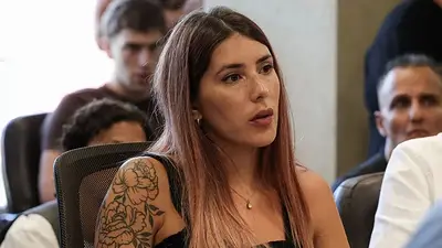 Escándalo en San Lorenzo: una dirigente lapidó al plantel y se bajó de la elección Escándalo en San Lorenzo: una dirigente lapidó al plantel y se bajó de la elección