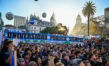 Las universidades le marcaron la cancha a Milei y coparon la Plaza de Mayo | Marcha universitaria