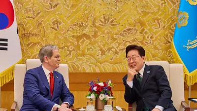 Bessent y He mantienen conversaciones en Corea del Sur antes de la cumbre entre Trump y Xi Bessent y He mantienen conversaciones en Corea del Sur antes de la cumbre entre Trump y Xi