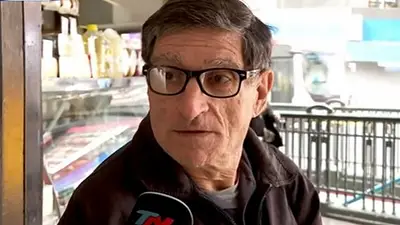 El crudo testimonio de un jubilado que no puede completar las cuatro comidas: "Se almuerza, no se cena" El crudo testimonio de un jubilado que no puede completar las cuatro comidas: "Se almuerza, no se cena"