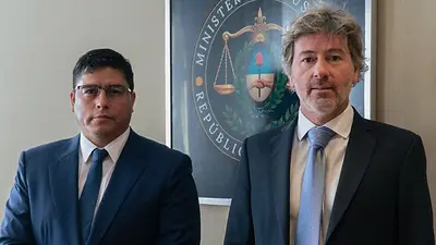 El ministro de Justicia de la Nación, Juan Bautista Mahiques, y el gobernador santacruceño. El ministro de Justicia de la Nación, Juan Bautista Mahiques, y el gobernador santacruceño.