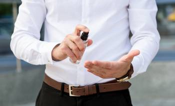 5 perfumes ideales para la oficina que duran todo el día | Perfume