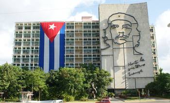 En medio de una alta tensión, diplomáticos cubanos se reunieron con el titular de la CIA | Cuba