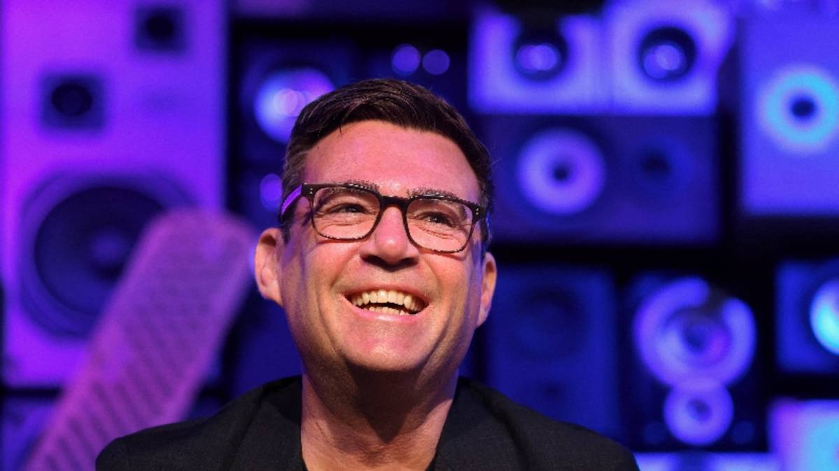Reino Unido: Andy Burnham se asegura el cargo de Primer Ministro tras ganar las primarias laboristas sin rival