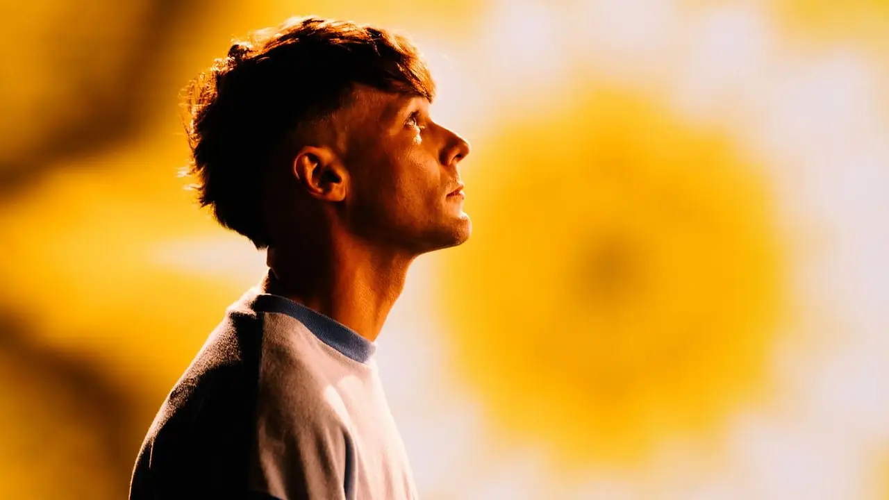 Louis Tomlinson.