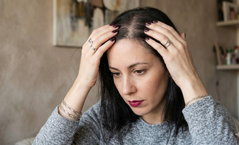 ¿Tenés poco pelo y finito? 3 secretos para que te crezca grueso | Moda