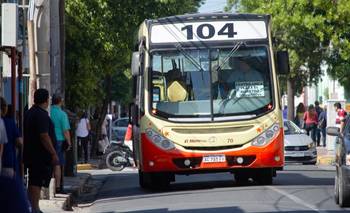 Catamarca: 50 choferes siguen sin cobrar sus sueldos y endurecen las medidas | Colectivos