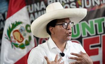 Candidato izquierdista de Perú arma equipo económico liderado por técnico de expresidente Castillo | Perú
