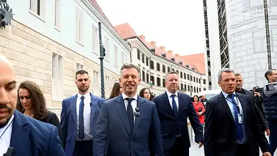 Magyar visita Polonia en su primera gira al extranjero como primer ministro de Hungría Magyar visita Polonia en su primera gira al extranjero como primer ministro de Hungría