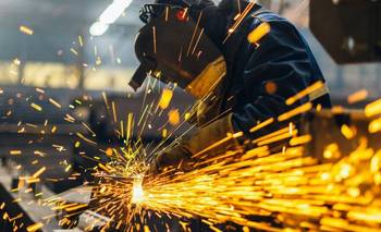 El Gobierno provincial firmó un convenio para fortalecer el desarrollo profesional | Ingenieros