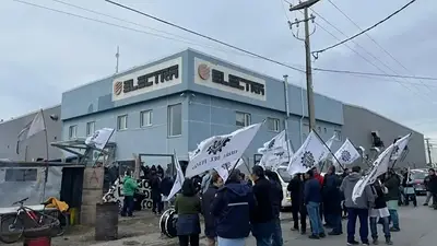 Tierra del Fuego, Industria, Quiebra, Aires del Sur. Tierra del Fuego, Industria, Quiebra, Aires del Sur.
