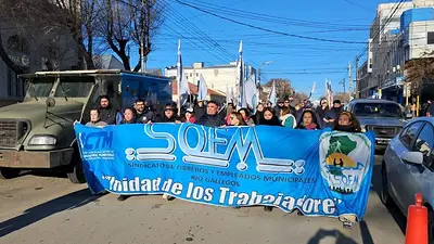 Municipales de Santa Cruz exigen una recomposición salarial del 60%: "Pérdida sostenida" Municipales de Santa Cruz exigen una recomposición salarial del 60%: "Pérdida sostenida"