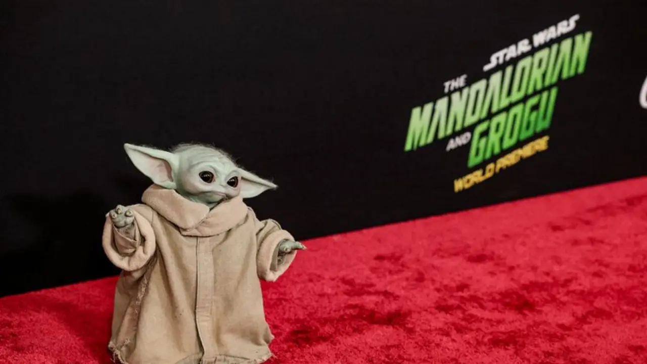 Disney envía a Bebé Yoda para atraer a los seguidores de "Star Wars" a los cines