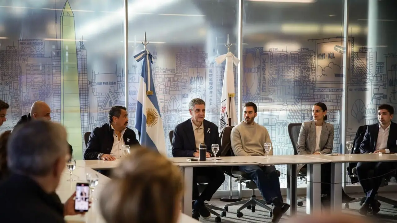 Cambia el transporte en CABA: Jorge Macri presentará la ley Uber y Cabify