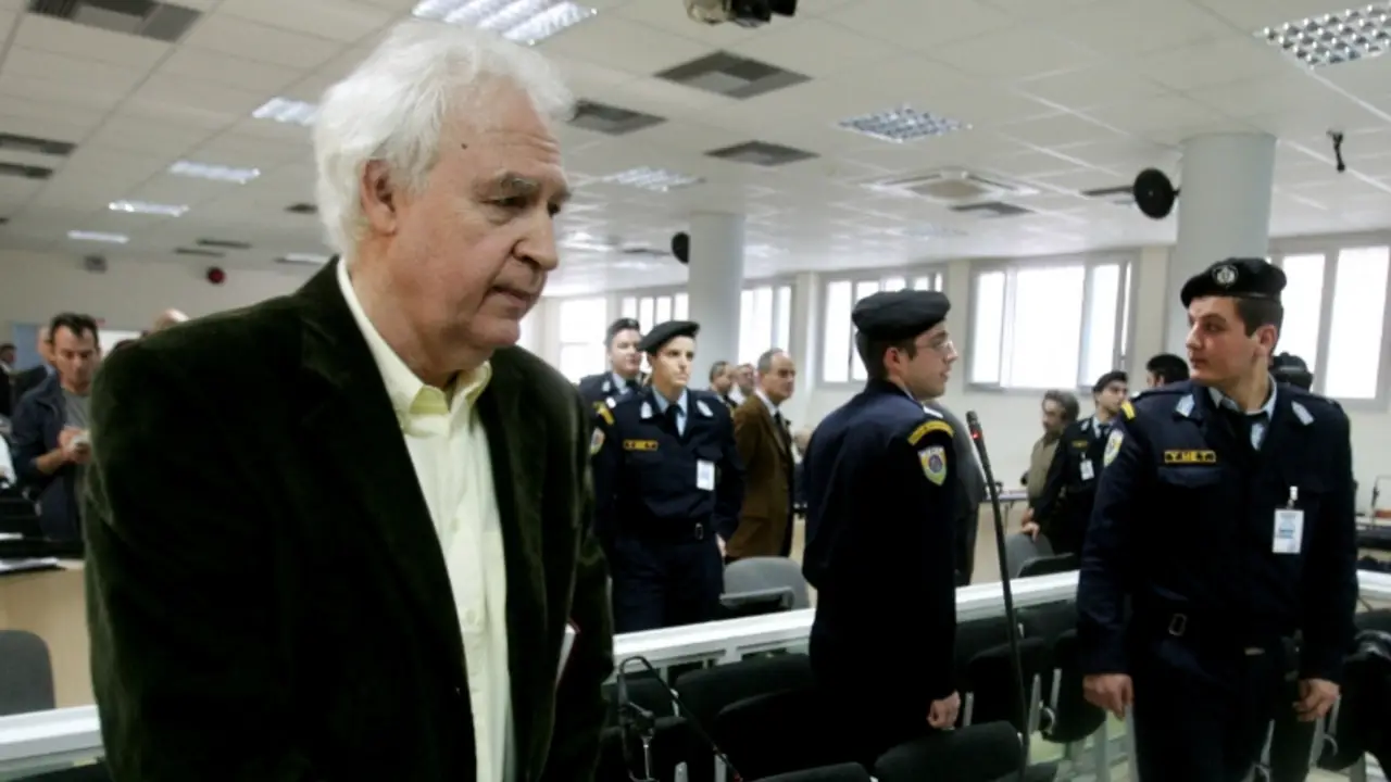 Cerebro de grupo guerrillero griego responsable de campaña de asesinatos sale de la cárcel