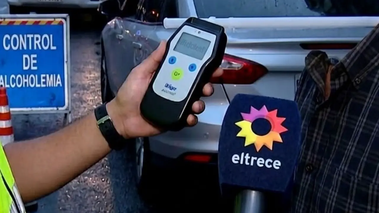 Insólita defensa de una figura de El Trece tras dar positivo en alcoholemia.