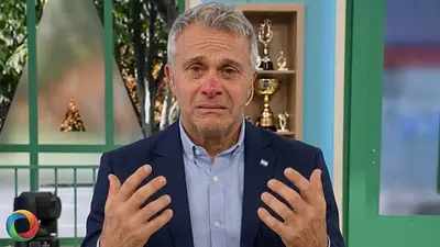 Sergio Lapegüe hizo una fuerte confesión y lloró al aire. Sergio Lapegüe hizo una fuerte confesión y lloró al aire.