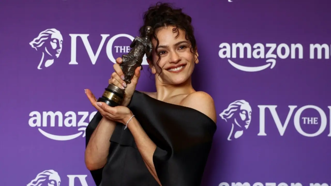 Rosalía recibe el premio Ivor a compositora internacional del año