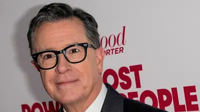 Trump dice que más presentadores de programas nocturnos dejarán sus espacios tras salida de Colbert Trump dice que más presentadores de programas nocturnos dejarán sus espacios tras salida de Colbert