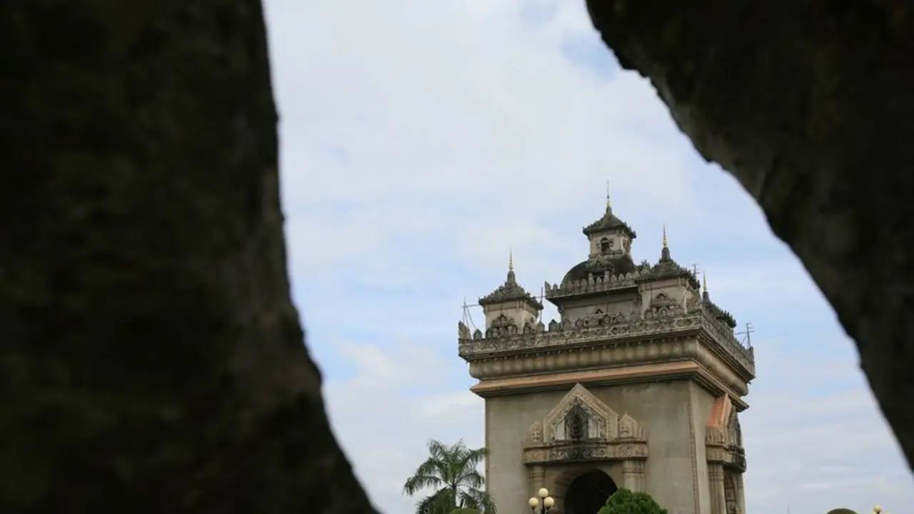 Rescatistas confían en llegar hasta las siete personas que llevan días atrapadas en una cueva de Laos