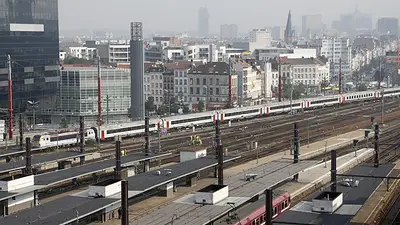 Una colisión entre un tren y un autobús escolar en Bélgica deja varios muertos, según fuente Una colisión entre un tren y un autobús escolar en Bélgica deja varios muertos, según fuente