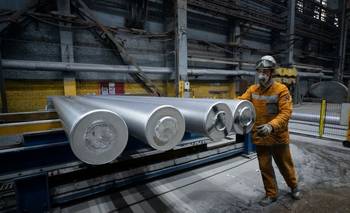 Aluminio toca máximo de más de cuatro años por preocupaciones sobre suministro | Mercados