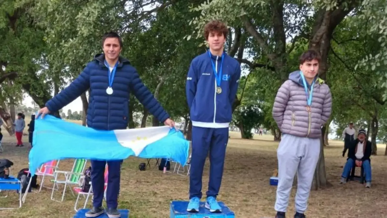 Orgullo formoseño: el nadador Mauricio Arias alcanzó el podio en la Copa Pacífico de Aguas Abiertas en Paraguay