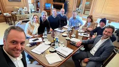 Se reunió la mesa política del Gobierno: puesta en escena de unidad y agenda del Congreso Se reunió la mesa política del Gobierno: puesta en escena de unidad y agenda del Congreso